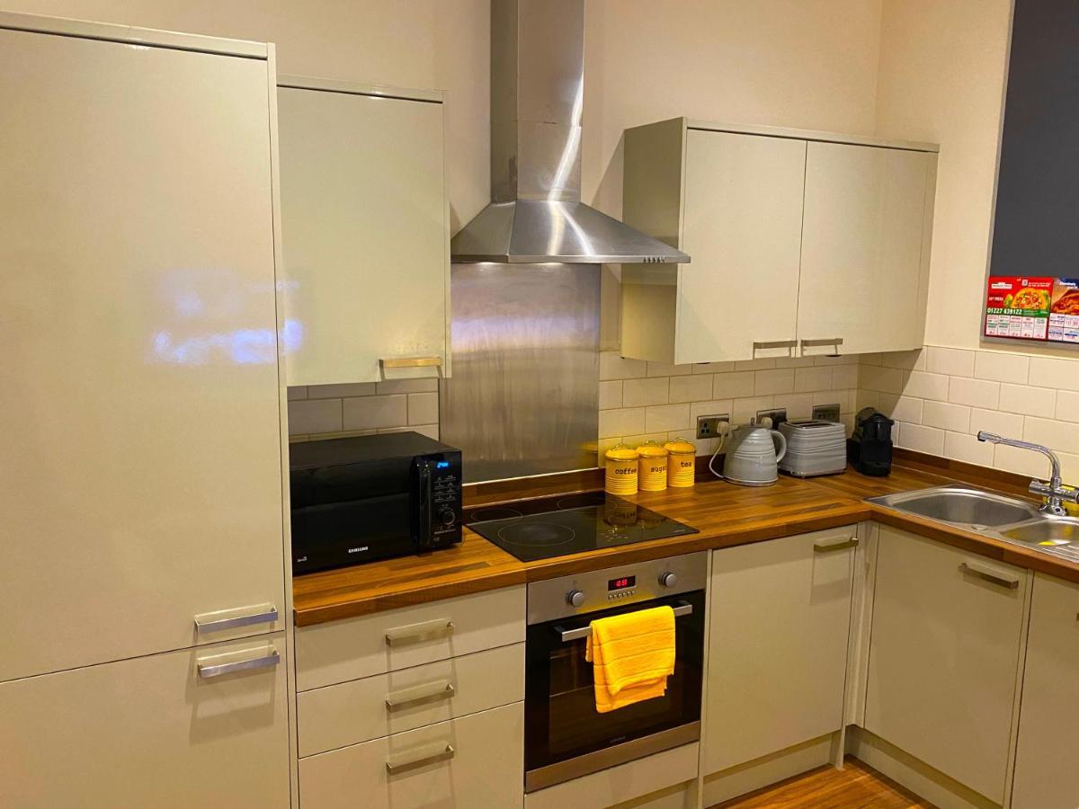 Deluxe High Street Apartment Кентербері Екстер'єр фото